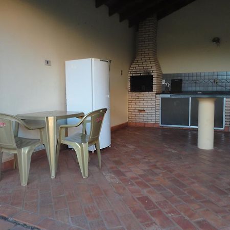 Hostel Casa Amarela Campo Grande (Mato Grosso do Sul) Exterior photo